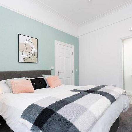5 Double Bedrooms With Ensuites - Teesside House Tsac Redcar Εξωτερικό φωτογραφία