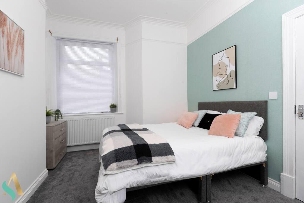 5 Double Bedrooms With Ensuites - Teesside House Tsac Redcar Εξωτερικό φωτογραφία