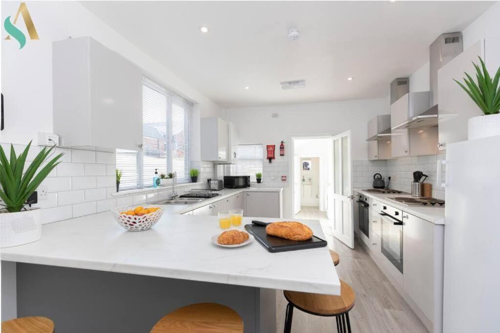 5 Double Bedrooms With Ensuites - Teesside House Tsac Redcar Εξωτερικό φωτογραφία